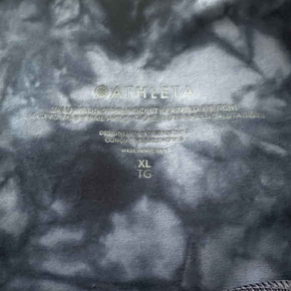 Athleta Salutation Stash Pocket II printed 7/8 tight Women's Tie-Dye Leggings - Picture 4 of 6